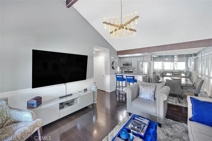 Property Photo:  44 Carriage Way 108  CA 91766 