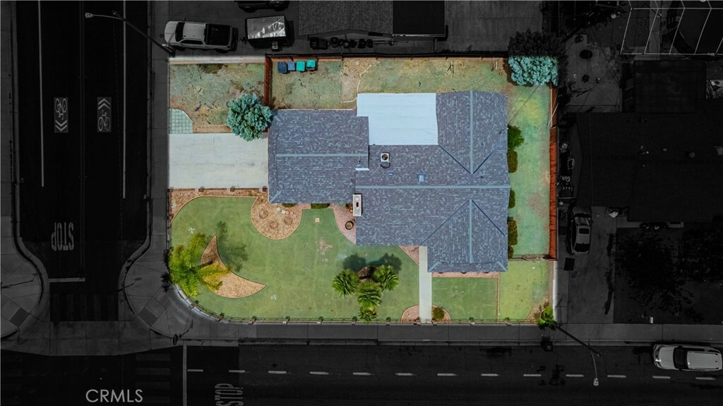 Property Photo:  480 W Thornton Avenue  CA 92543 