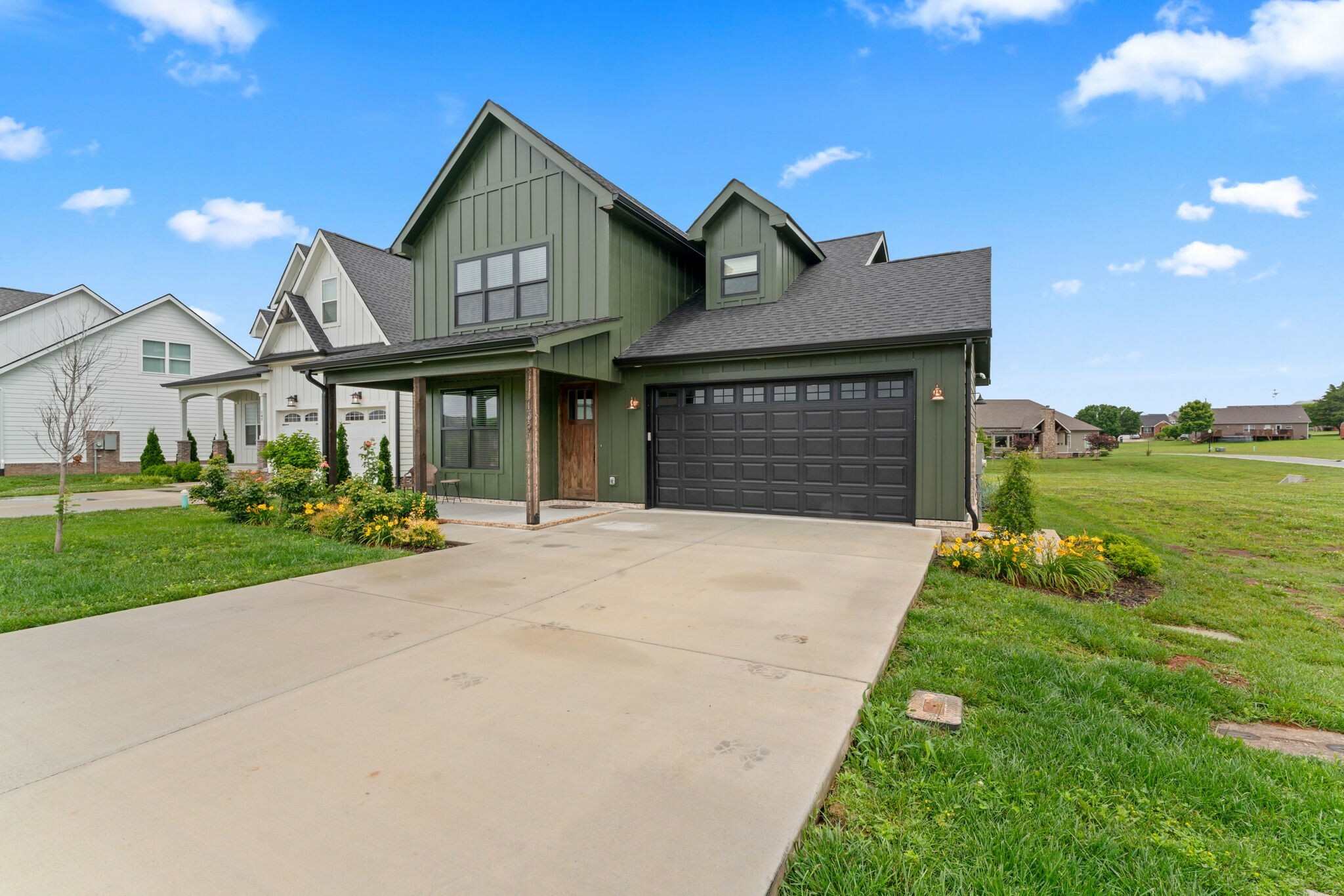 Property Photo: 159 Canoe Ct TN 37398