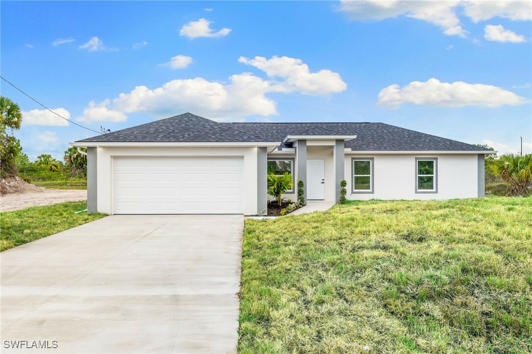 Property Photo: 955 Plantation Road FL 33974