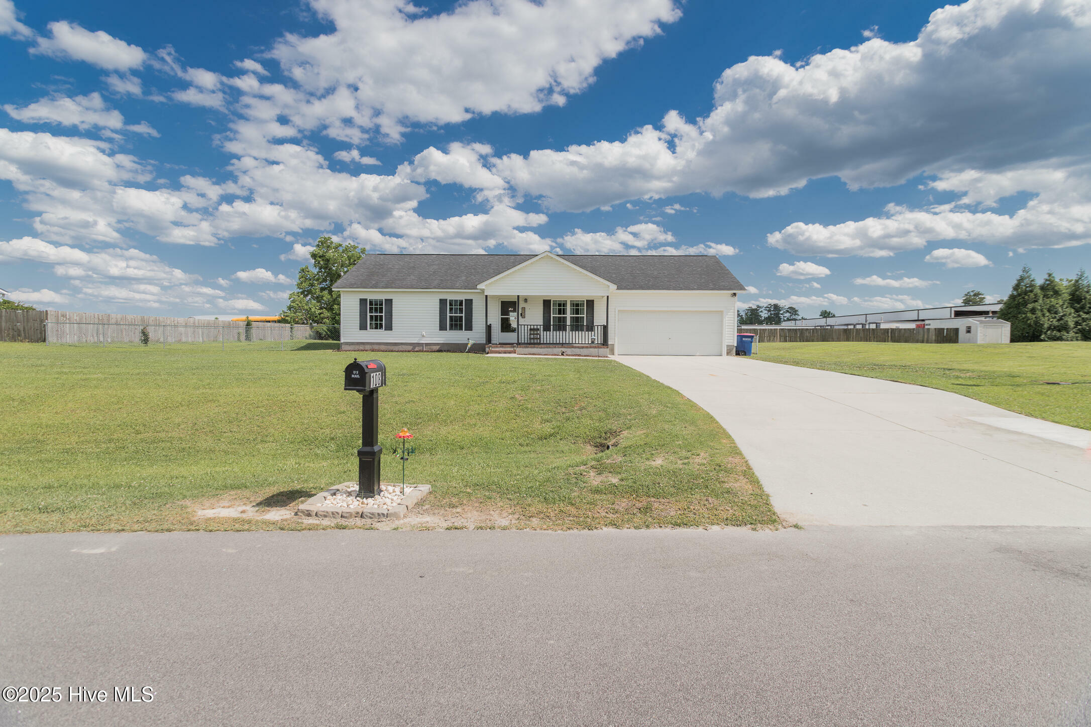 Property Photo: 108 Clint Mills Road NC 28555