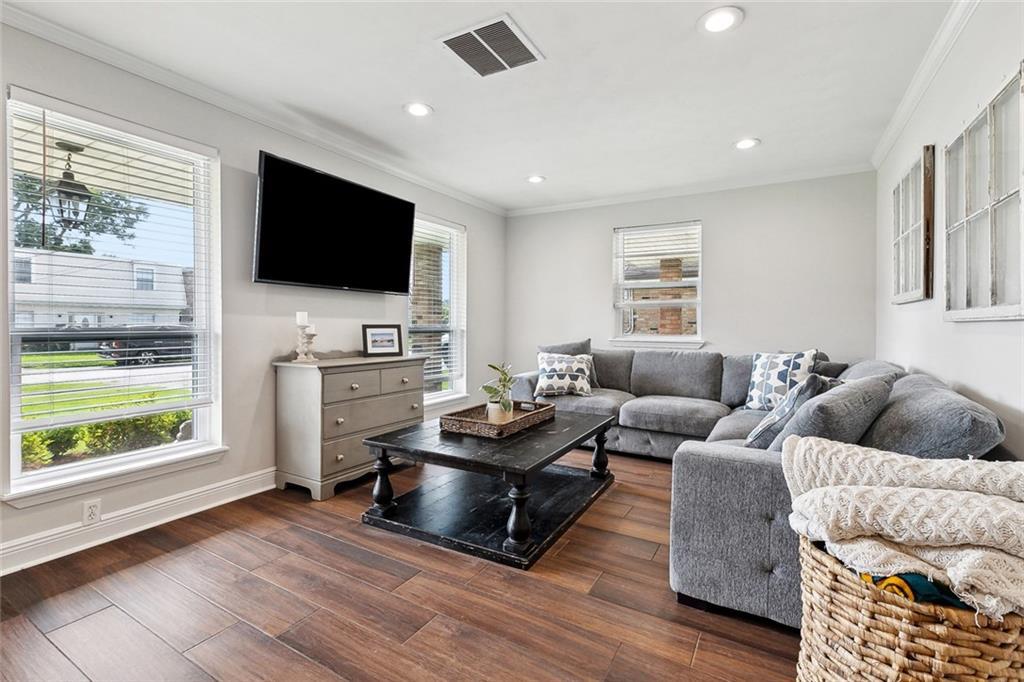 Property Photo: 4712 Shores Drive LA 70006