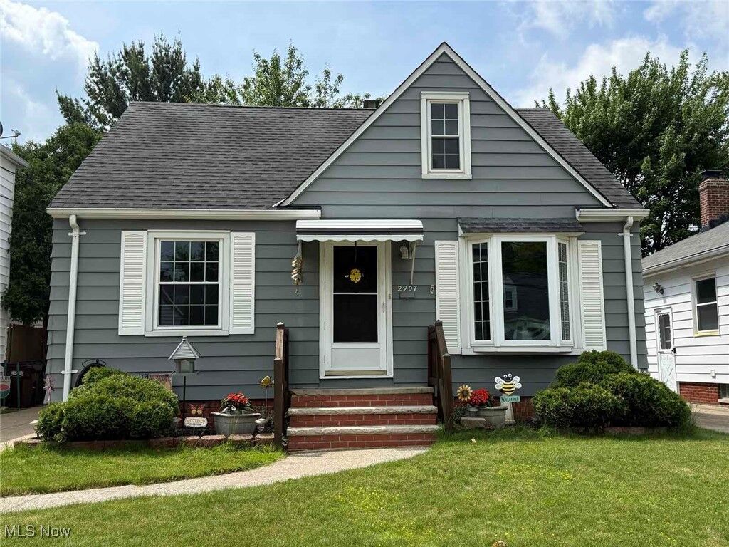 Property Photo: 2907 Liggett Drive OH 44134