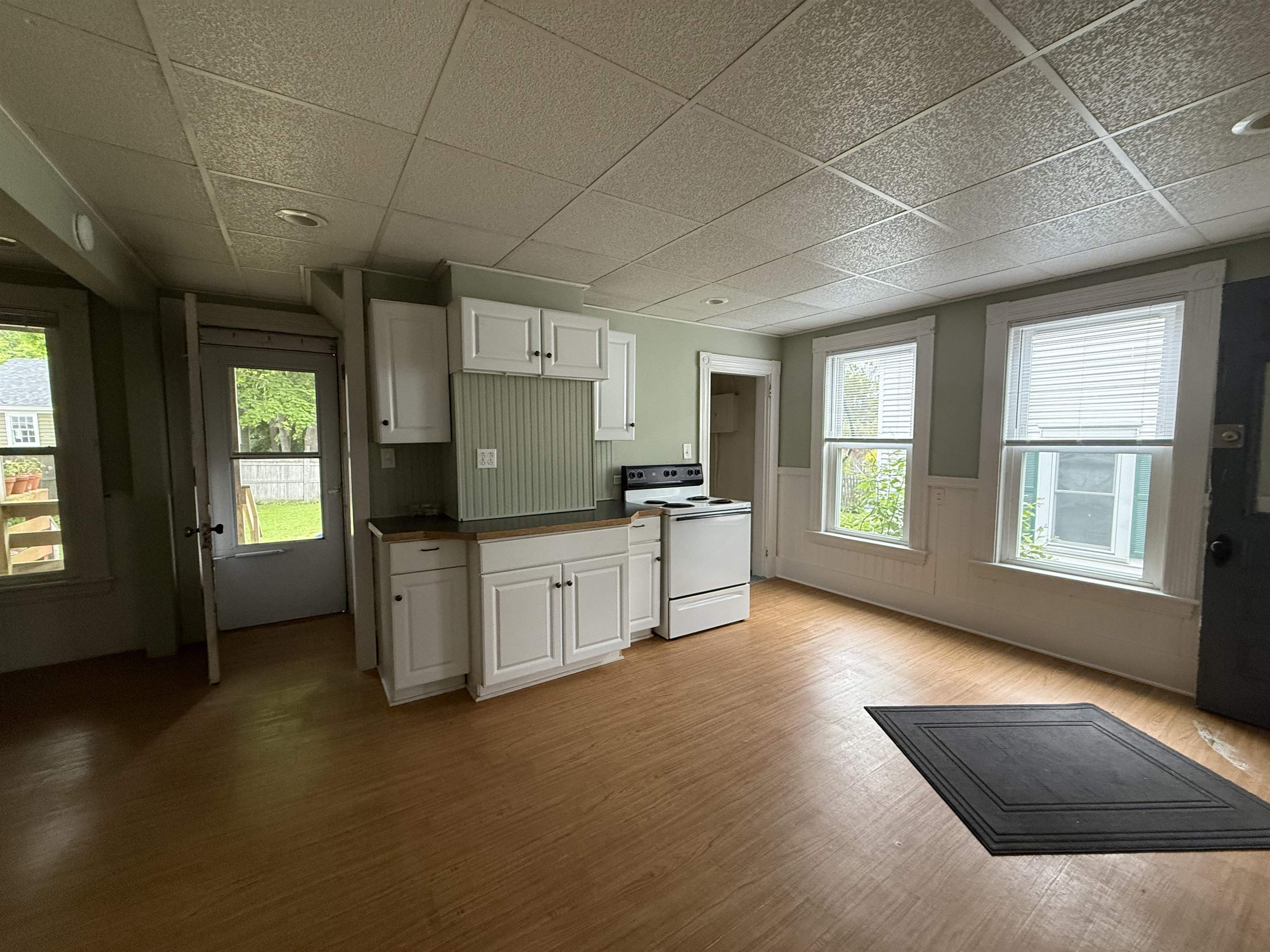 Property Photo: 16 Oak Street NH 03246