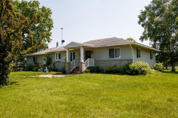 Property Photo: 44818 215th Avenue MN 56479