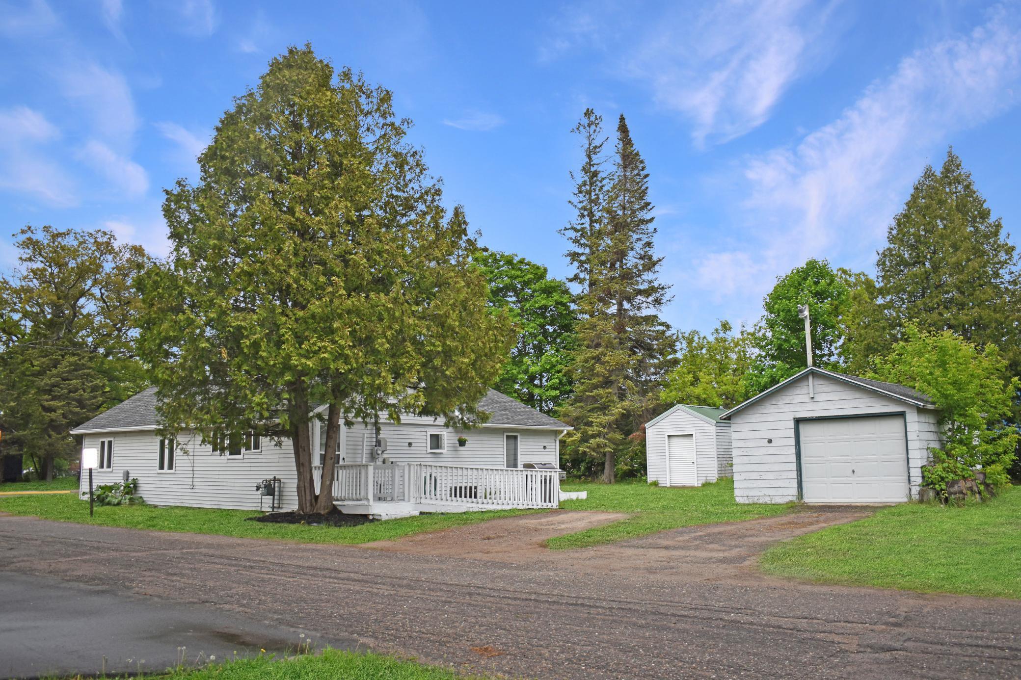 Property Photo:  630 Oak Street  MN 56441 