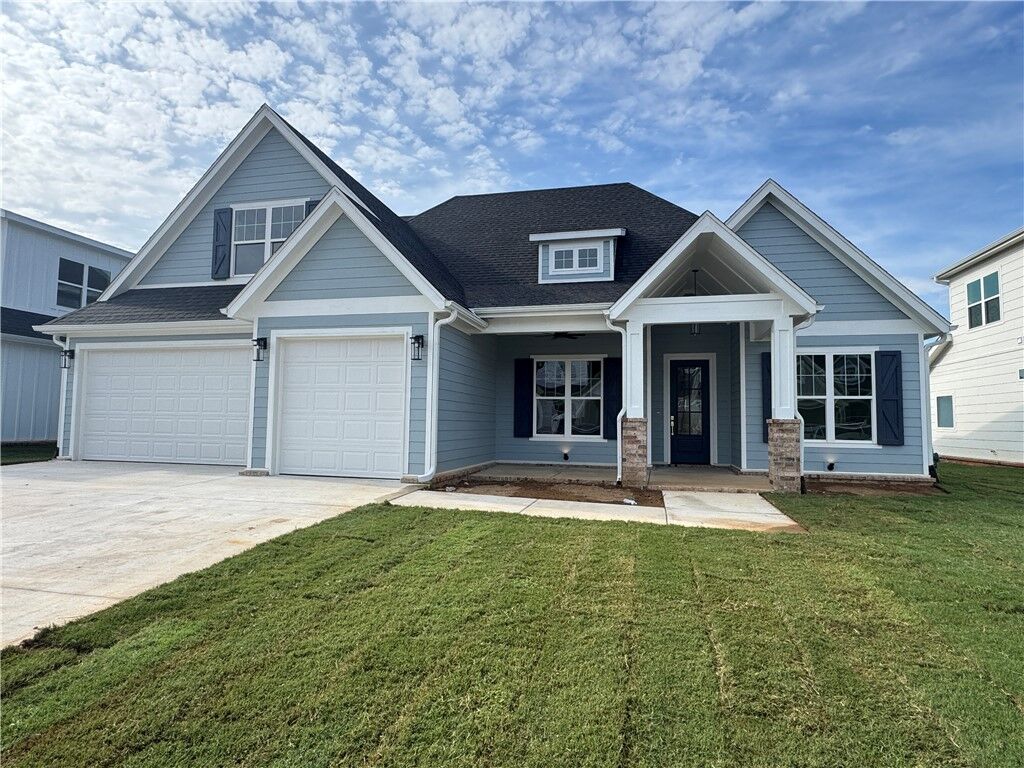 Property Photo: 2725 Amaris Avenue AR 72745