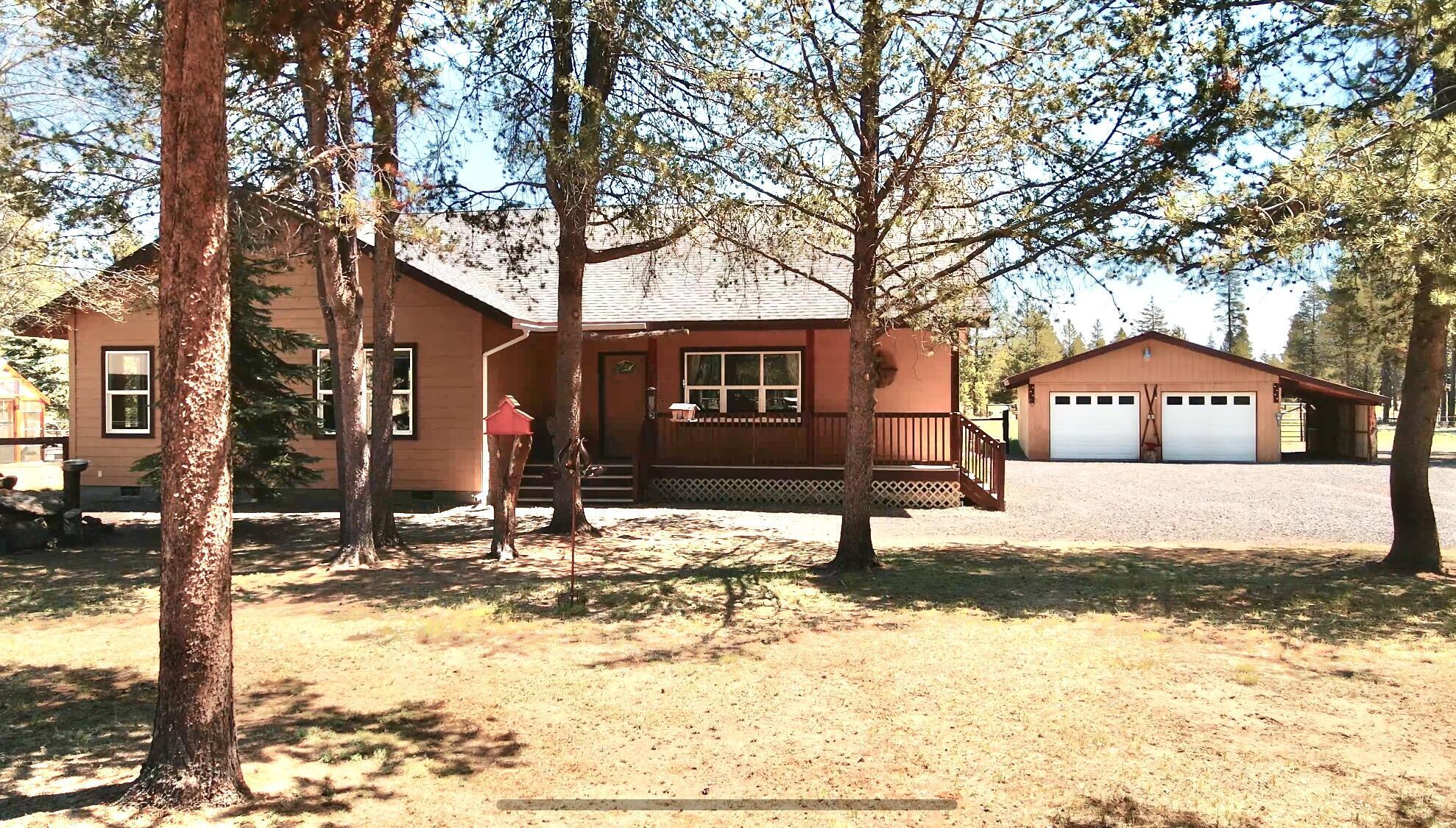 50940 S Huntington Road  La Pine OR 97739 photo
