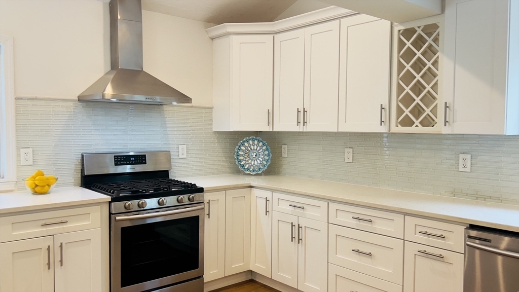 Property Photo: 52 Walnut St MA 01545