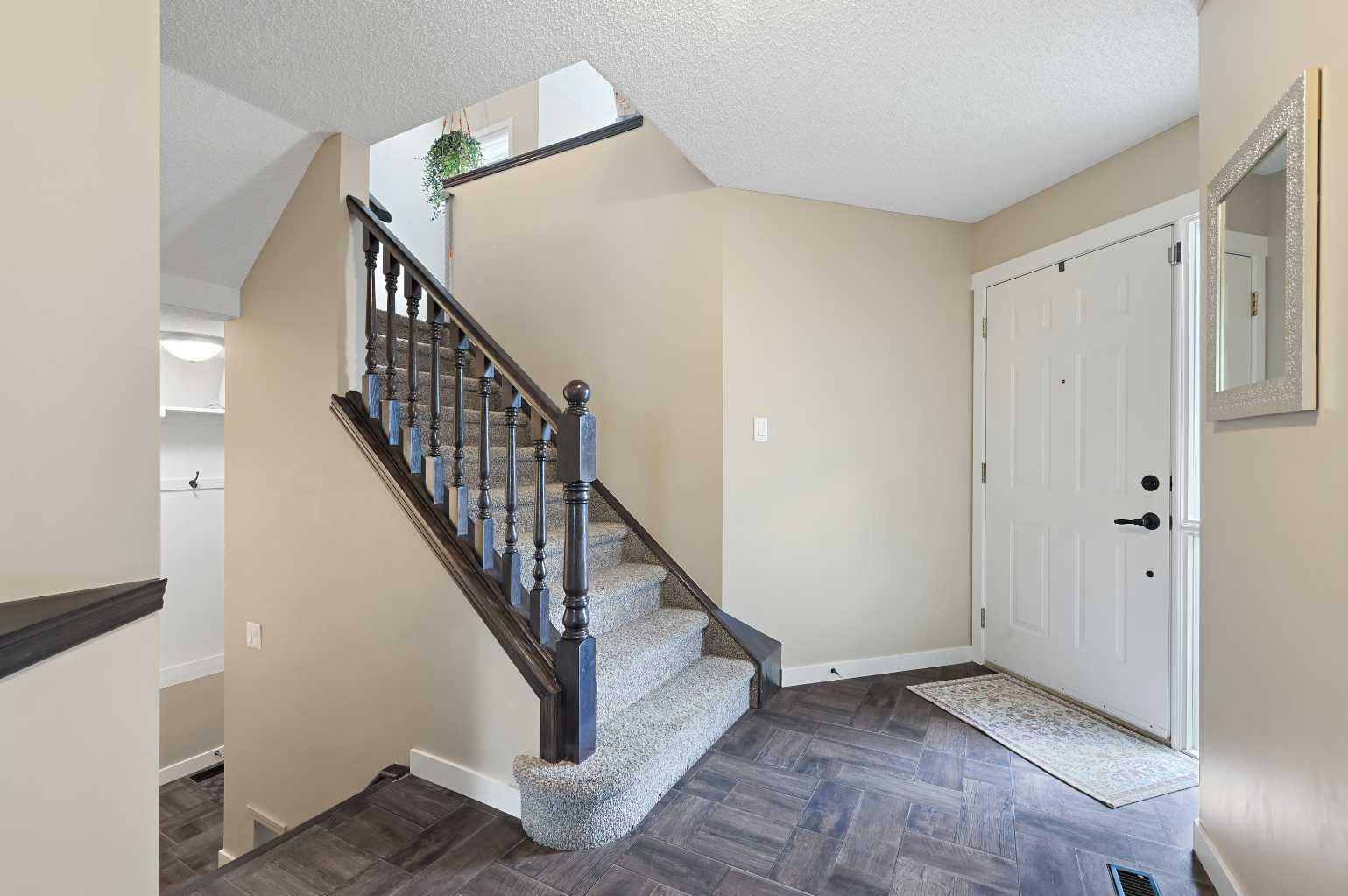 Property Photo: 10828 Valley Springs Road NW AB T3B 5R2