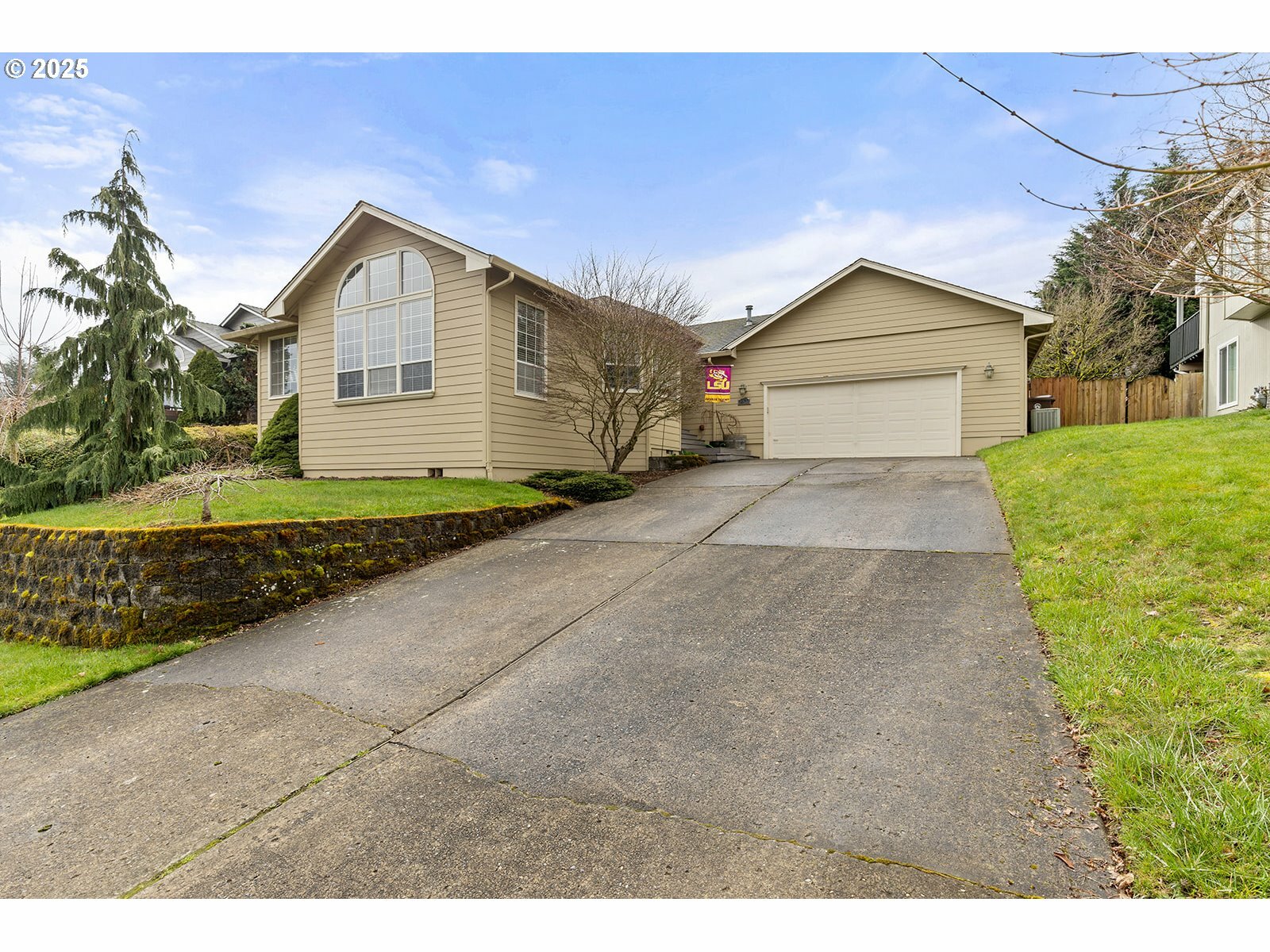 Property Photo:  1402 NW 30th Ave  WA 98607 