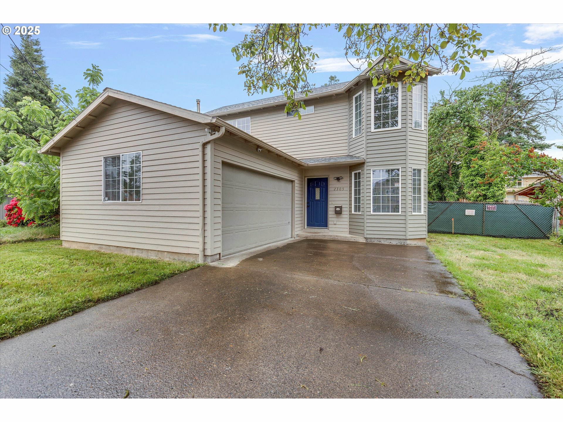 Property Photo: 2305 SE 92nd Ave OR 97216