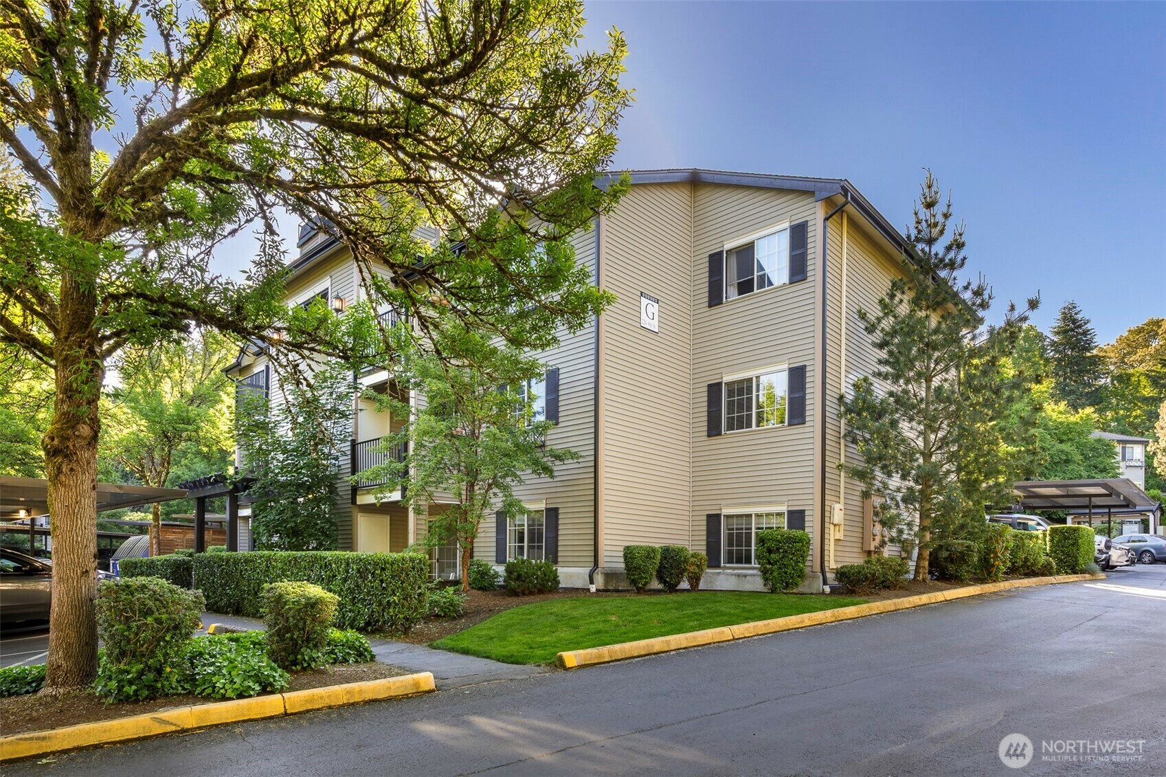 Property Photo: 224 9th Street G102 WA 98033