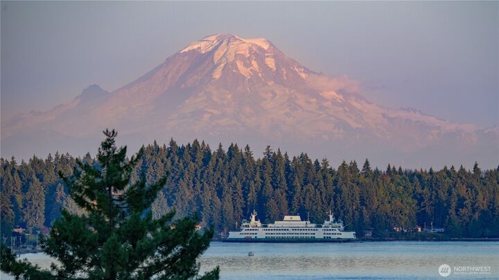 Property Photo:  5731  Madrona Avenue NE  WA 98311