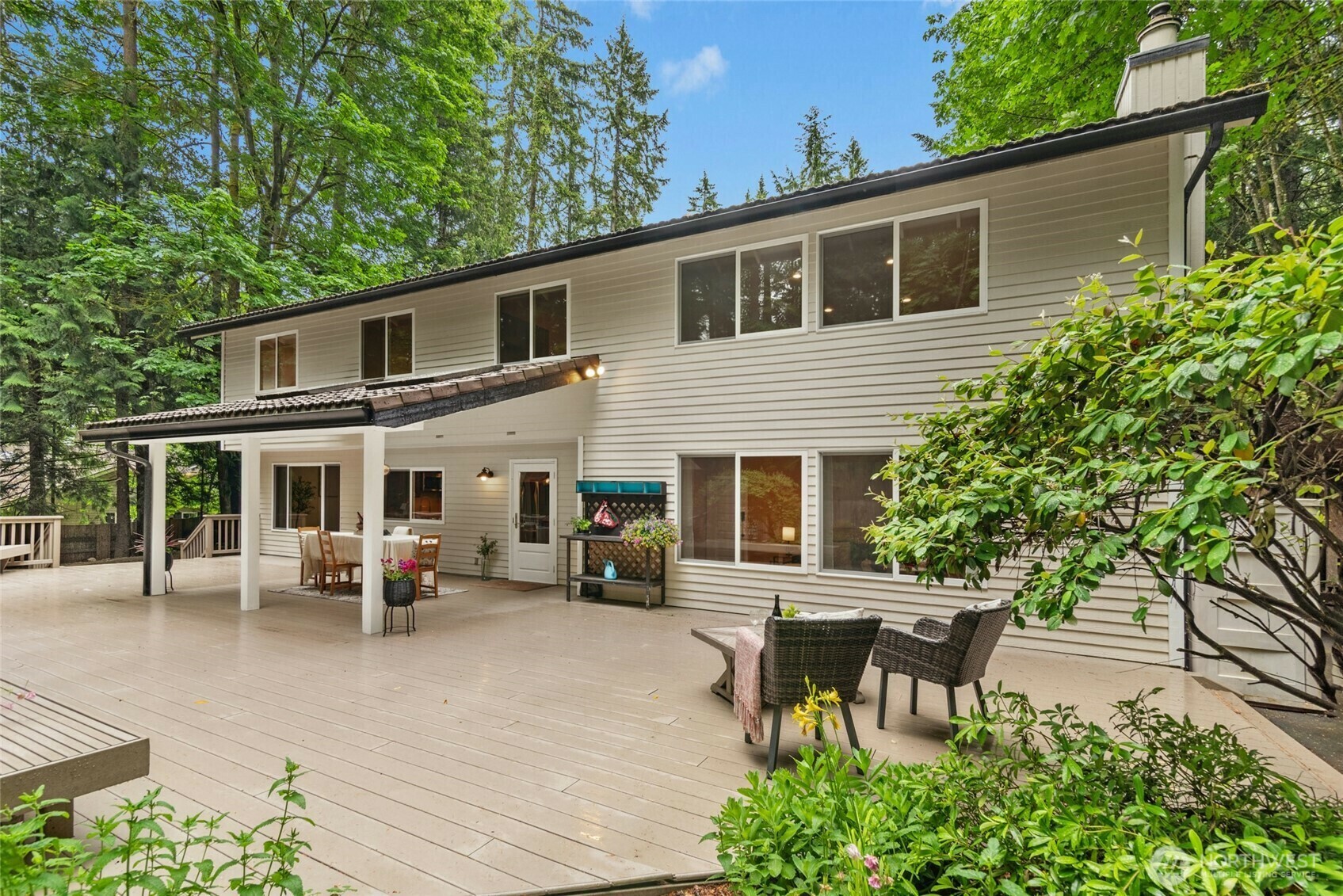 Property Photo: 18102 NE 154th Street WA 98072