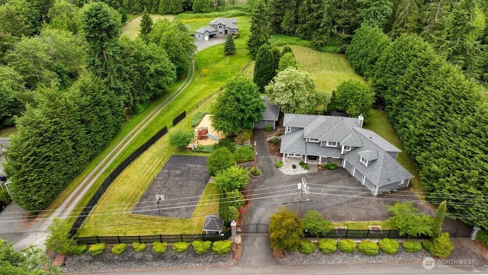 Property Photo: 16710 Snohomish Avenue WA 98296