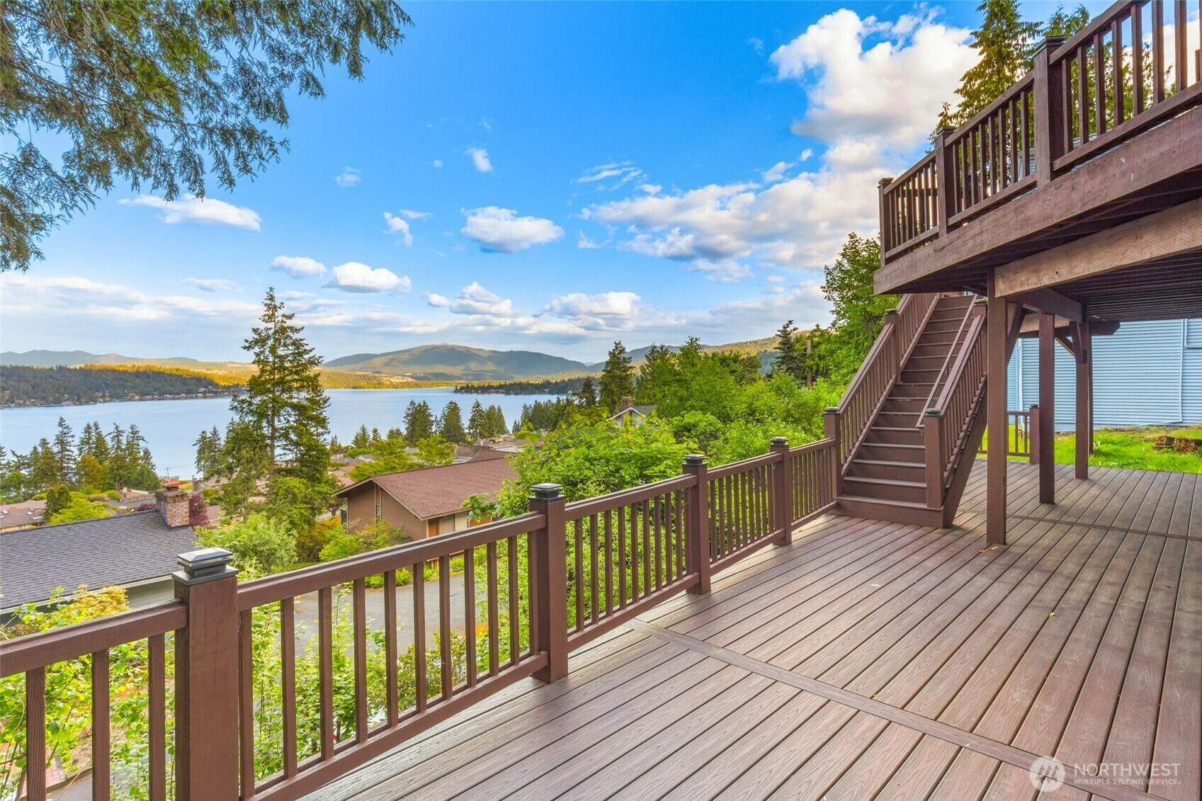 Property Photo: 16822 SE 26th Street WA 98008