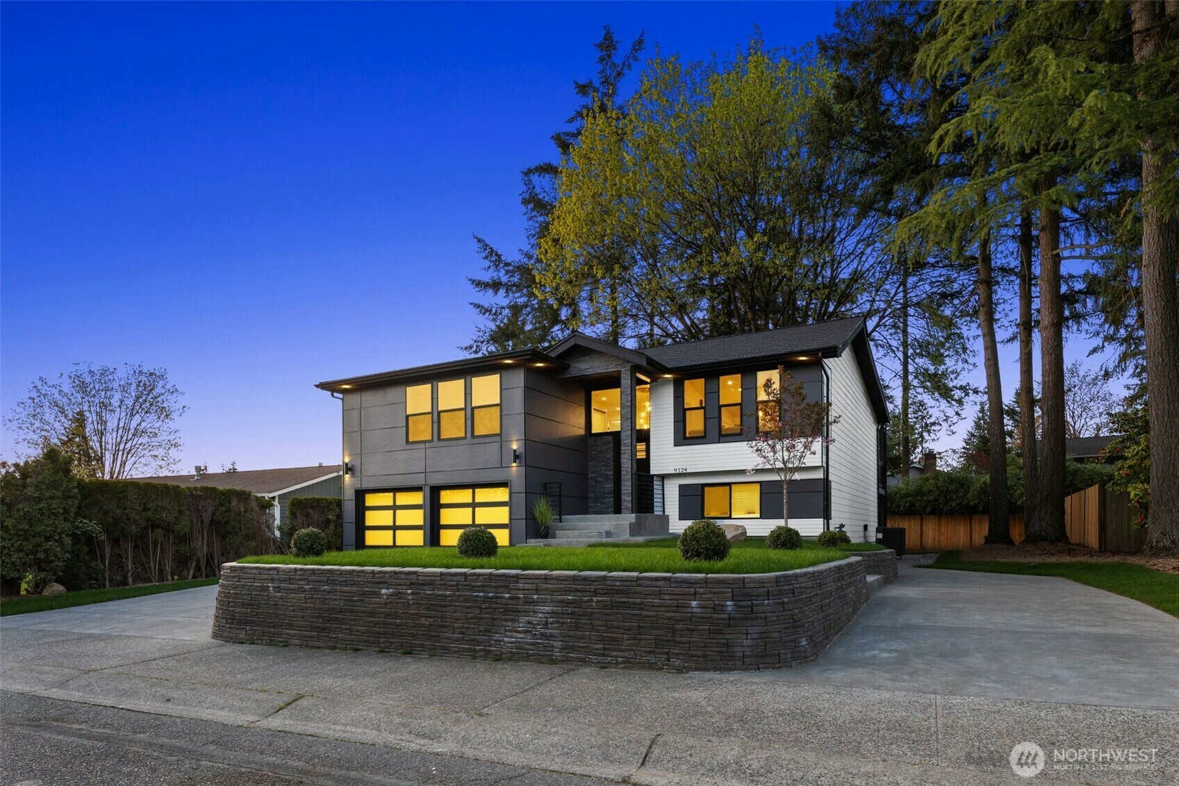 Property Photo:  9124 NE 139th Street  WA 98034 