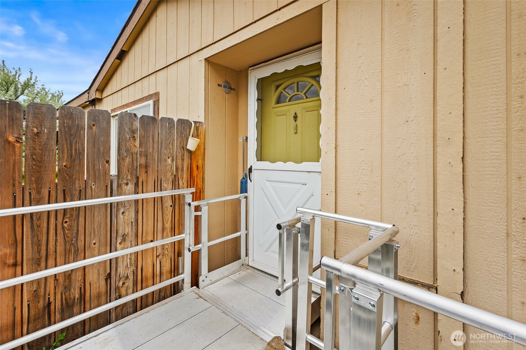 Property Photo: 310 Barbara Lane WA 98926
