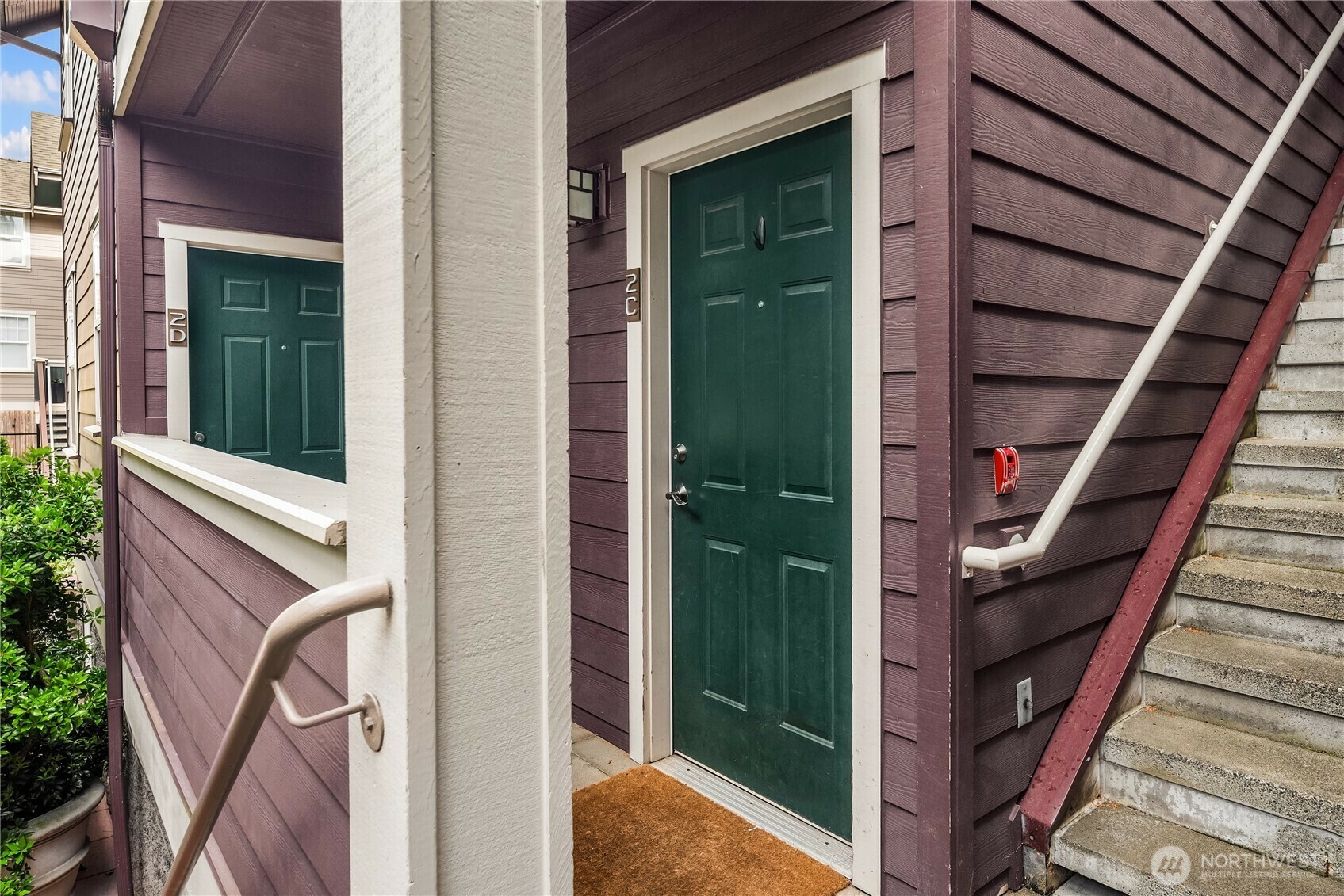 Property Photo: 5430 California Avenue SW 2C WA 98136