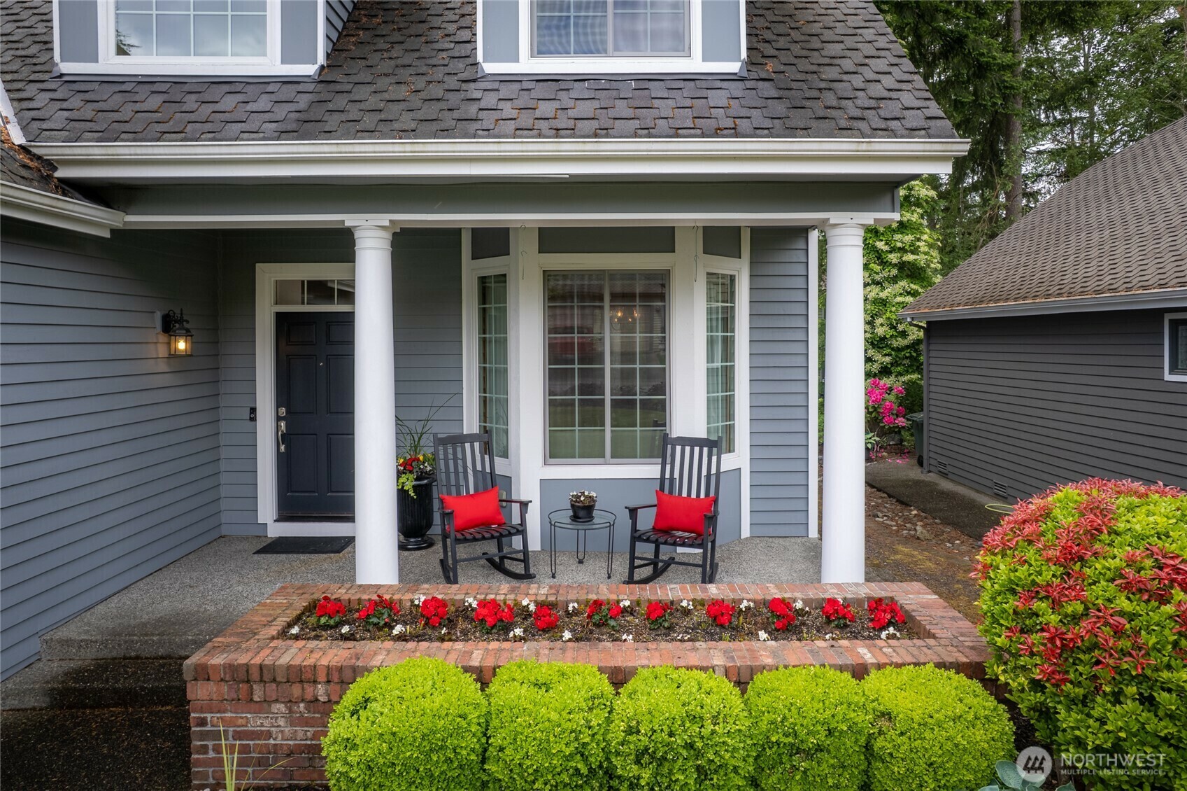 Property Photo: 25563 SE 41st Court WA 98029