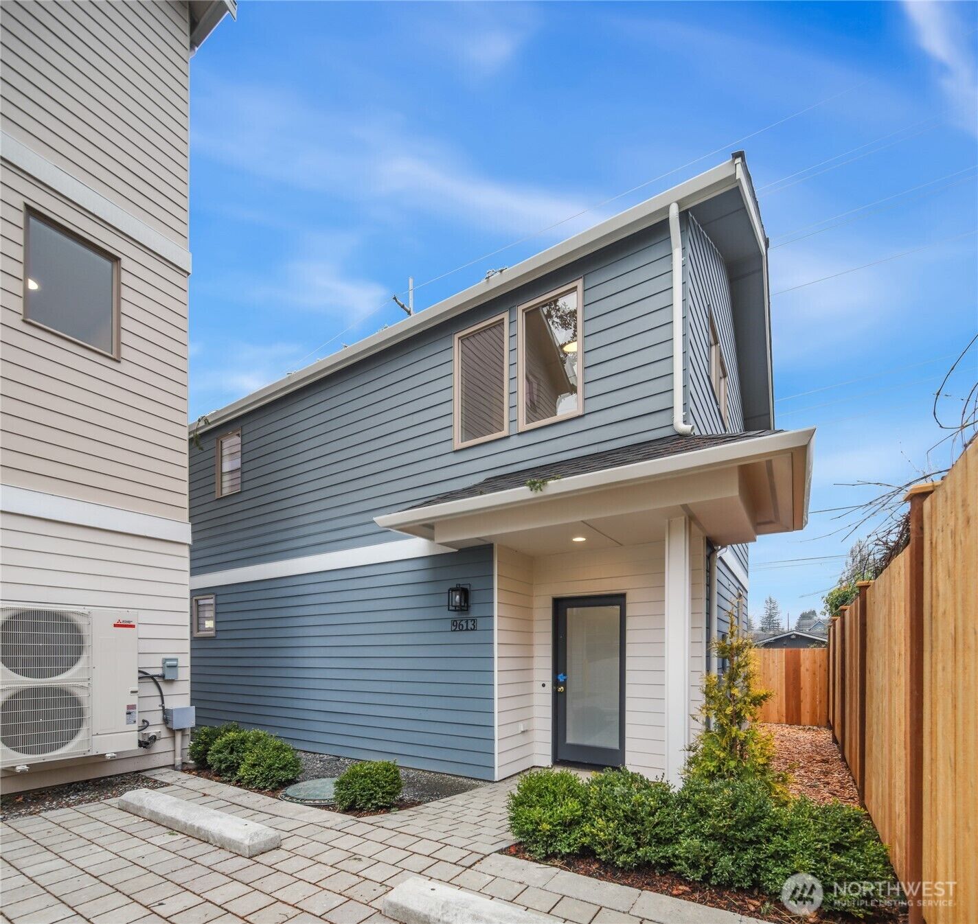Property Photo: 9617 Fremont Avenue N WA 98103