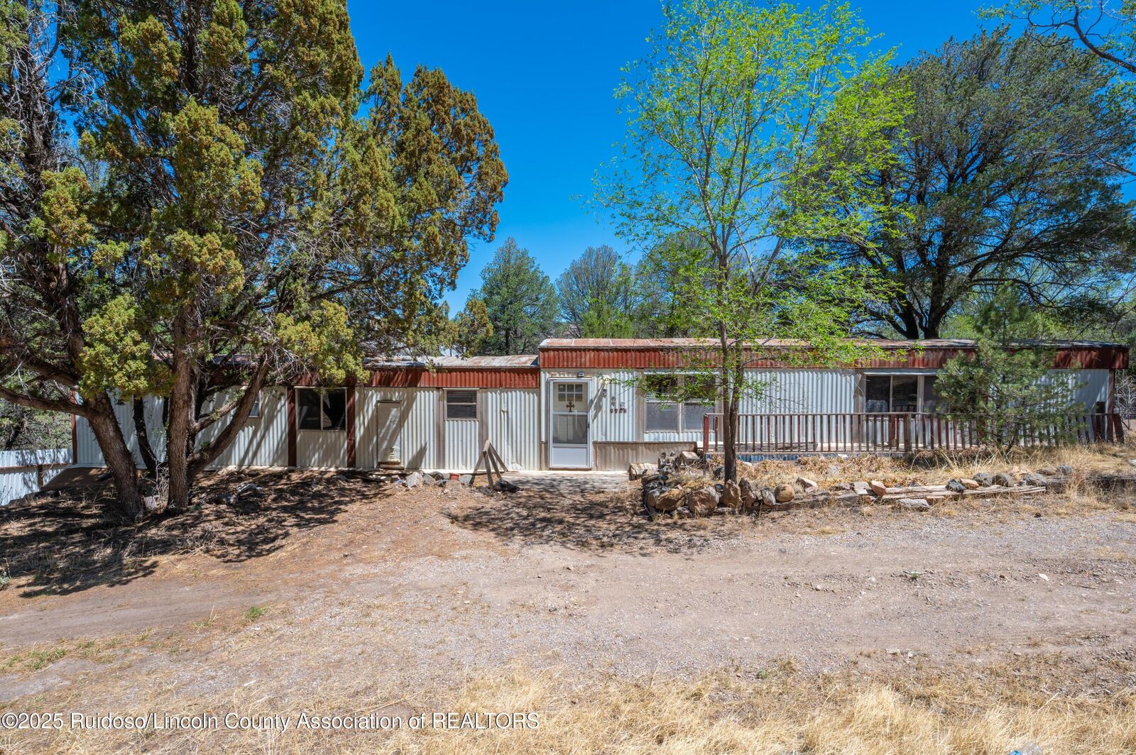 Property Photo:  328 Utah Lane Lane  NM 88346 
