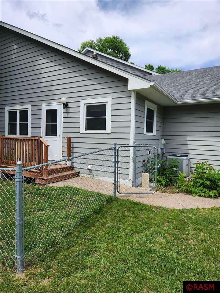Property Photo: 26 Restess Ct MN 56003