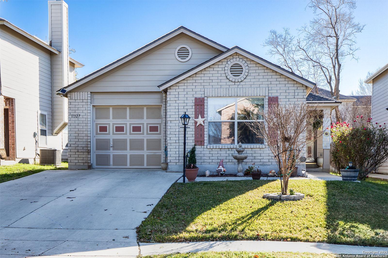 Property Photo: 11327 Victory Cavern TX 78254