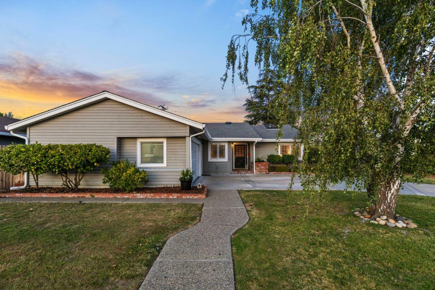 Property Photo: 3257 Llano Street CA 94403