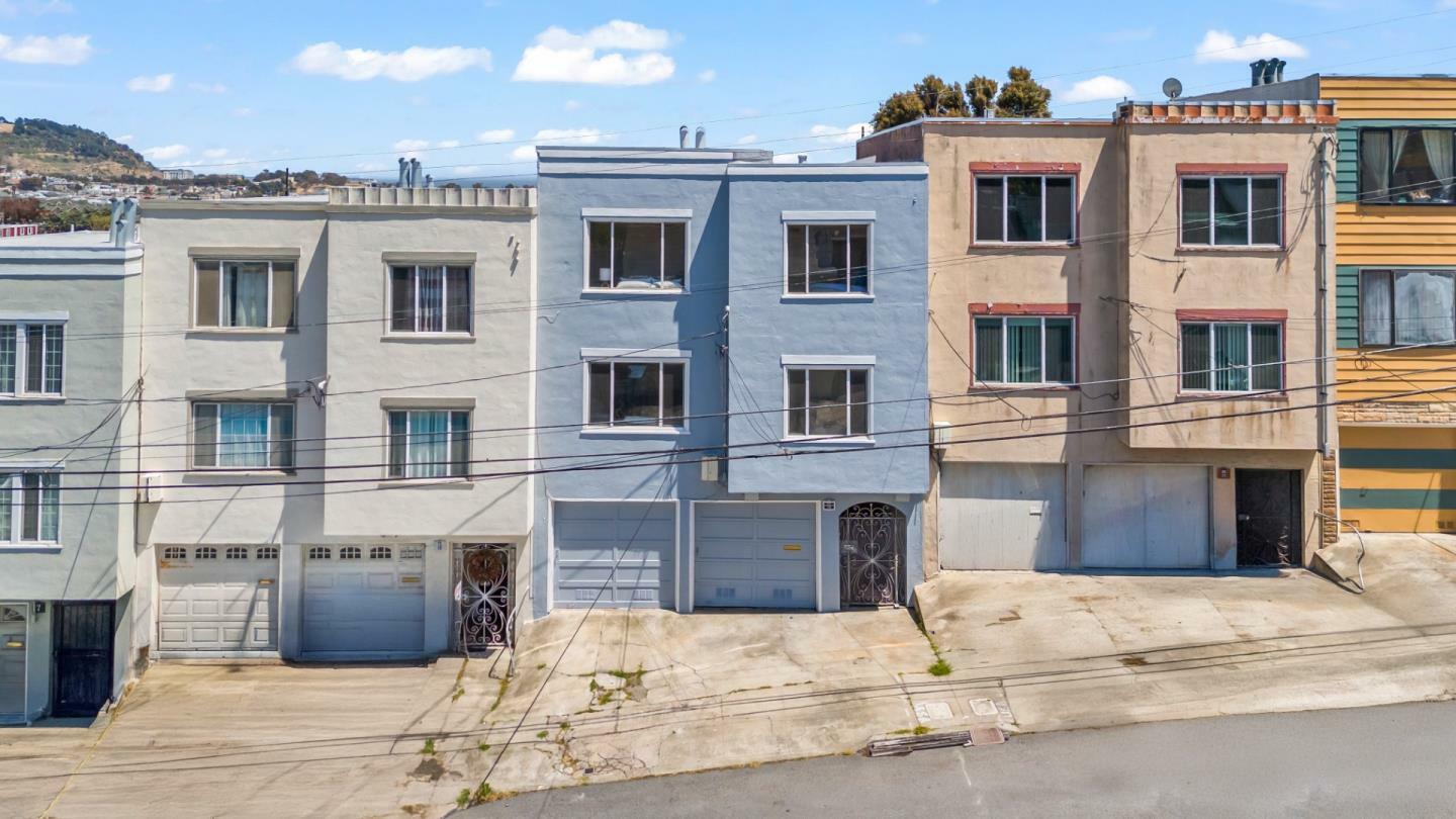 Property Photo: 19-21 Castillo CA 94134