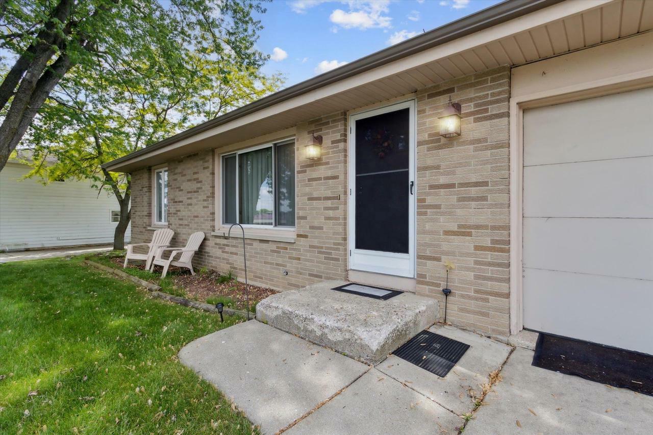 Property Photo: 551 North Crosby Avenue WI 53548