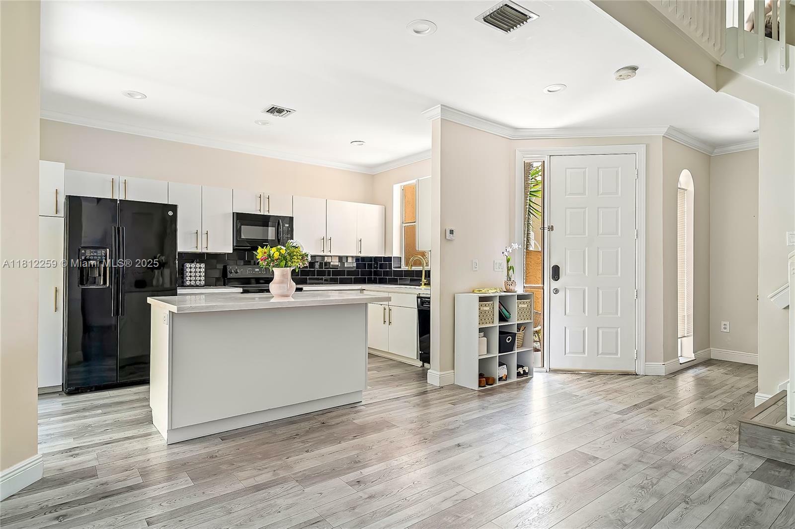 21024 NE 34th Ct  Aventura FL 33180 photo
