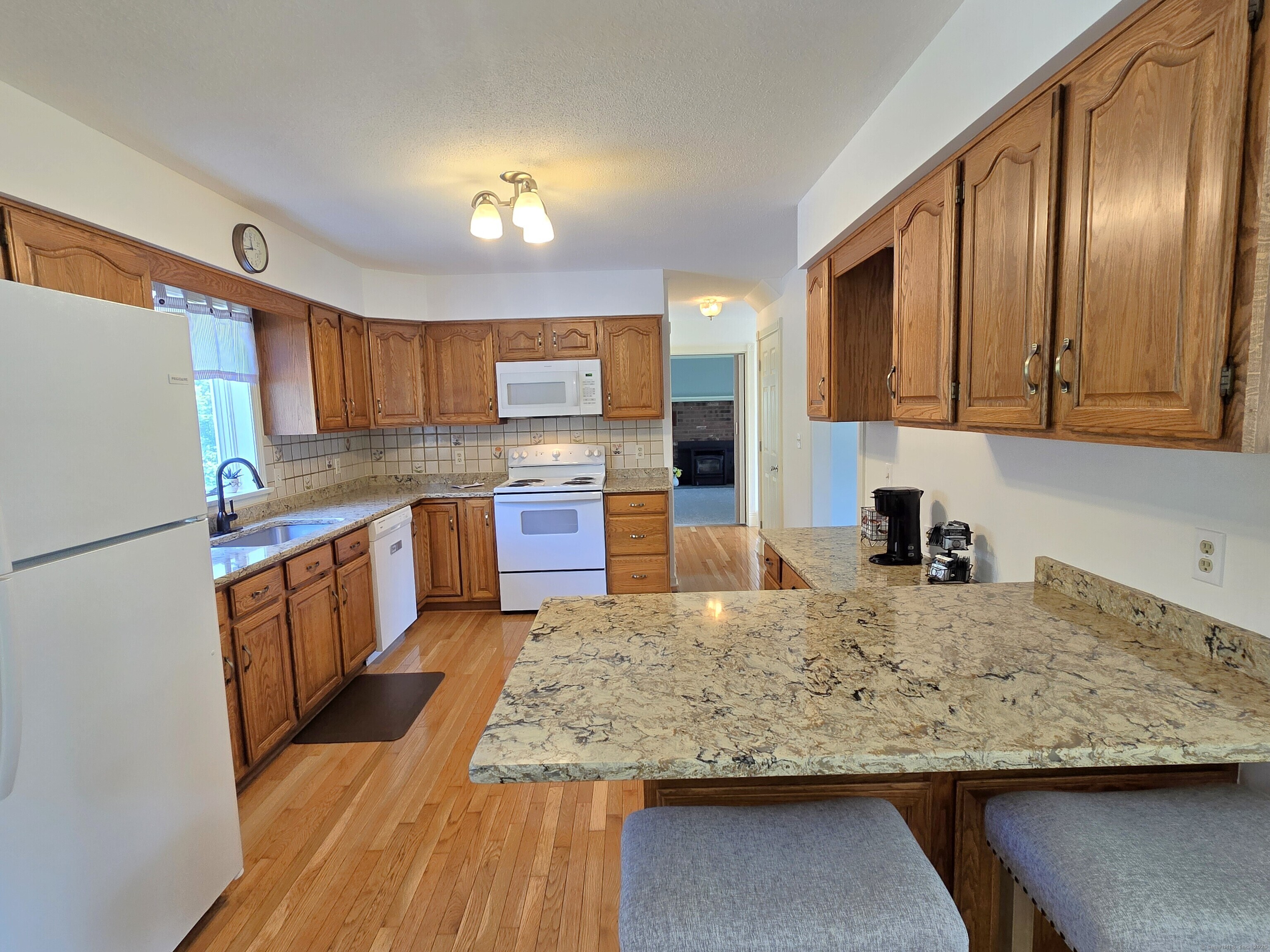 Property Photo: 36 Holly Lane CT 06457