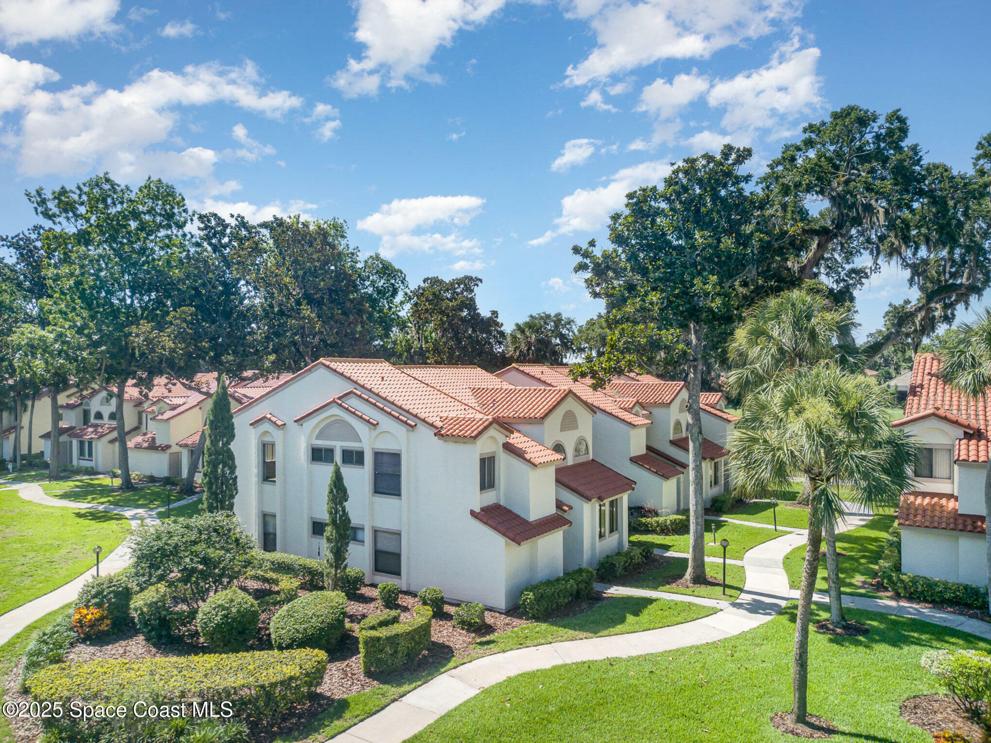 Property Photo:  1051 Country Club Drive  FL 32780 