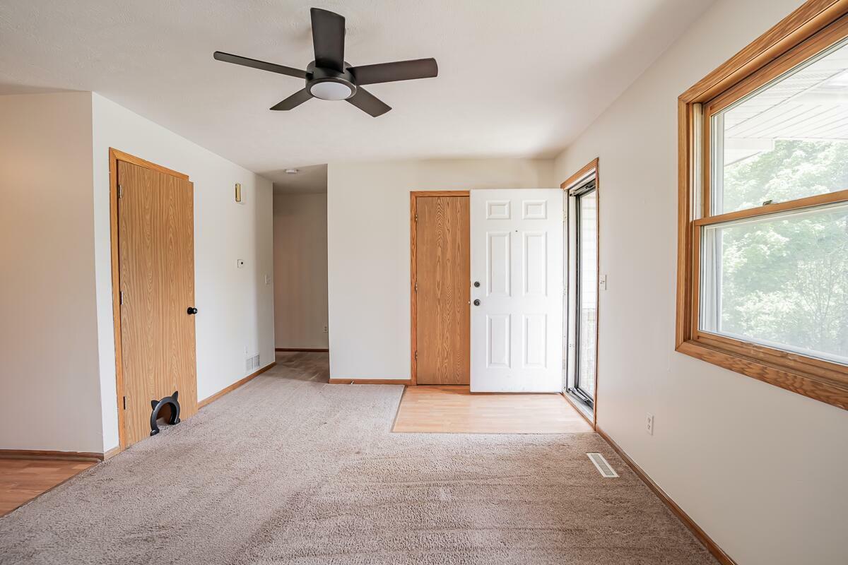 Property Photo: 102 Shamrock Circle IA 51534