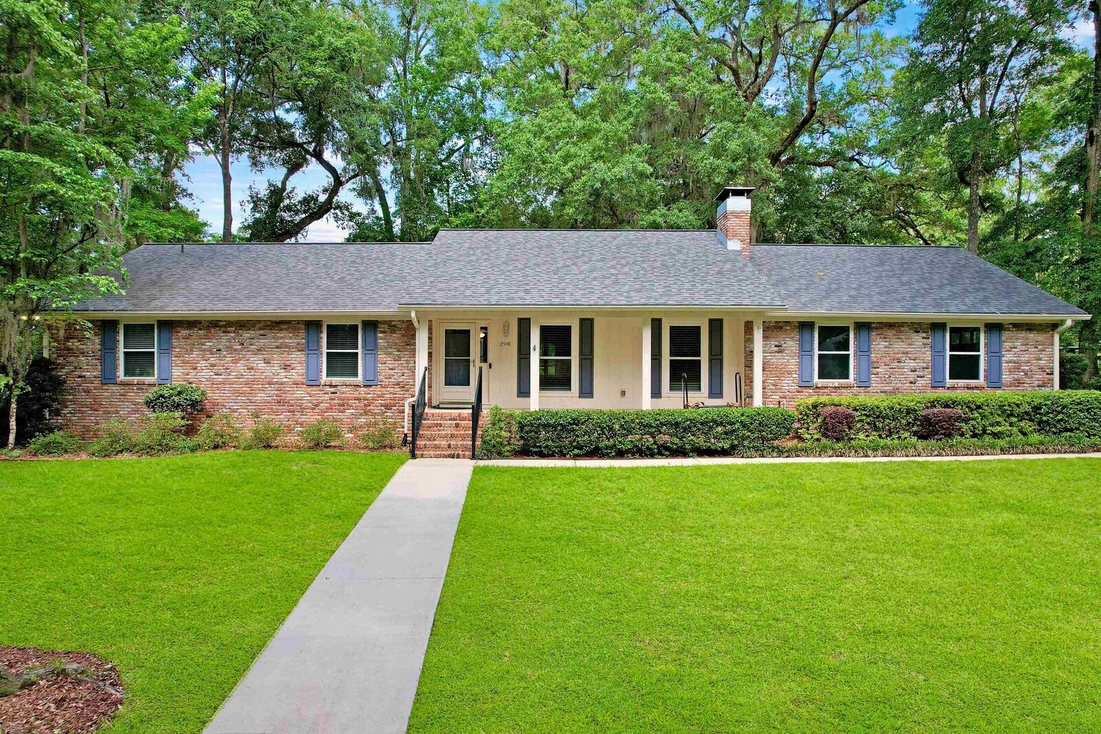 Property Photo: 2948 Edenderry Drive FL 32309