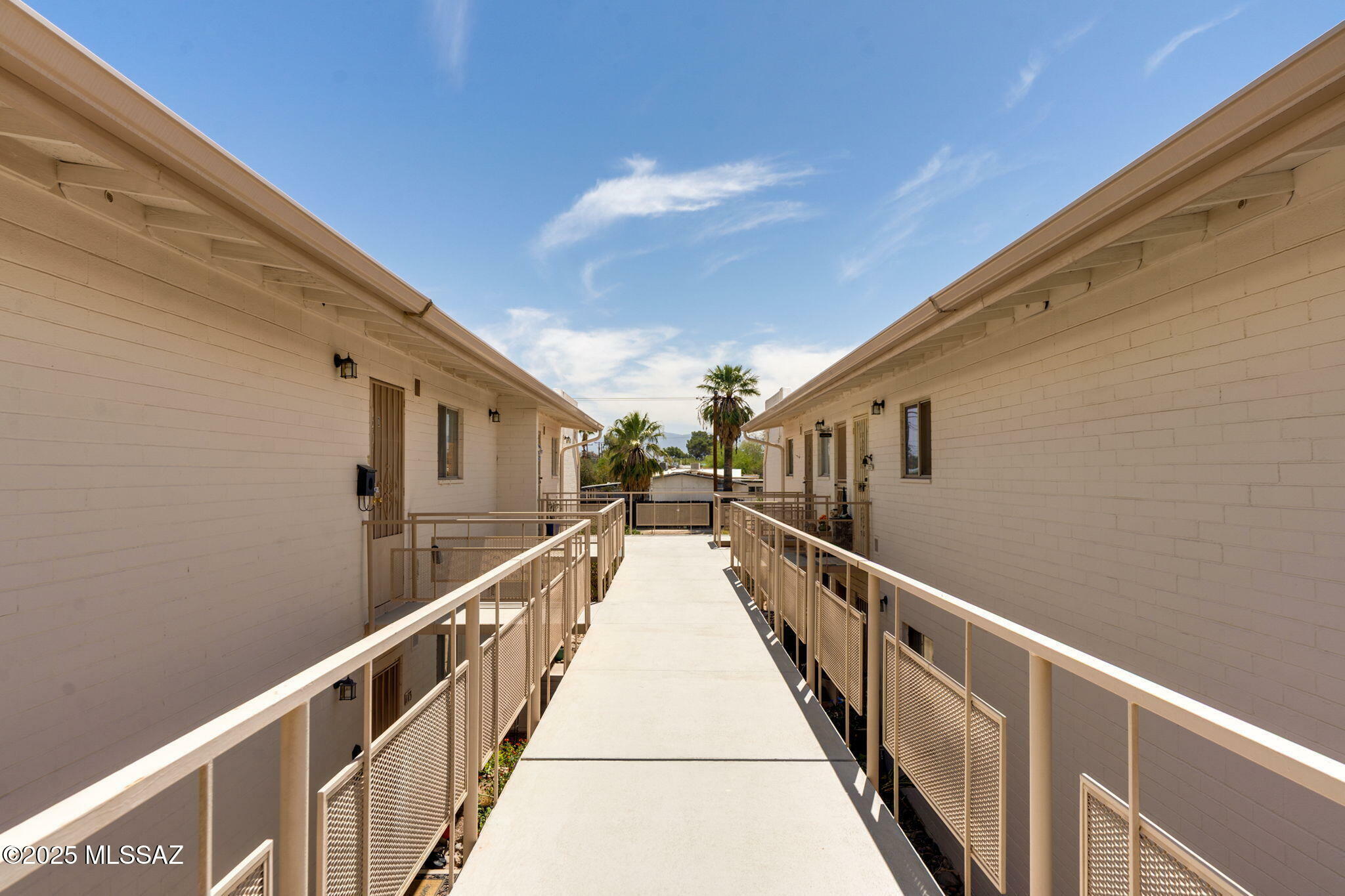 Property Photo: 1470 S Palo Verde Avenue J 201 AZ 85713