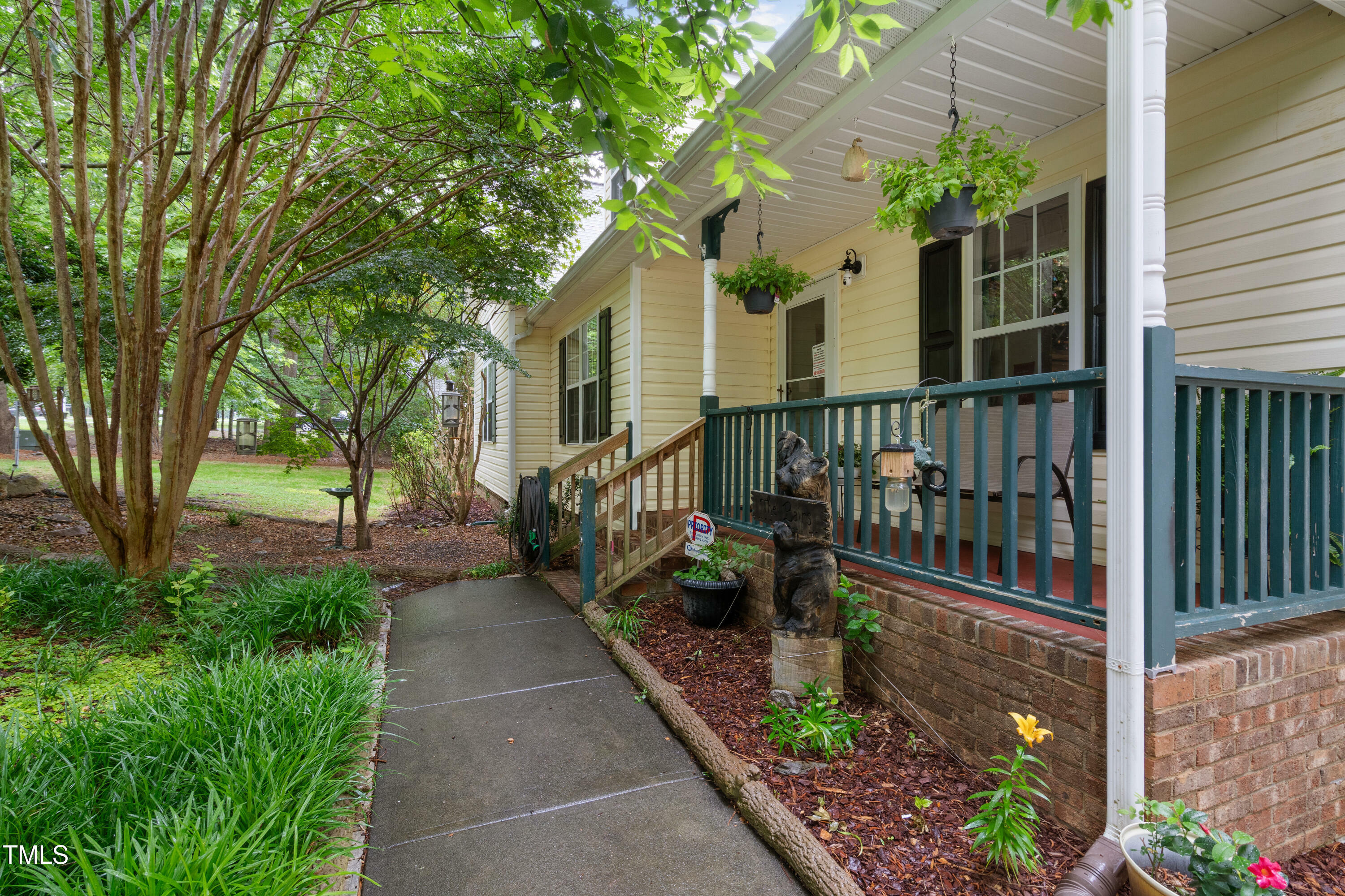 Property Photo: 275 Eagle Stone Ridge NC 27596