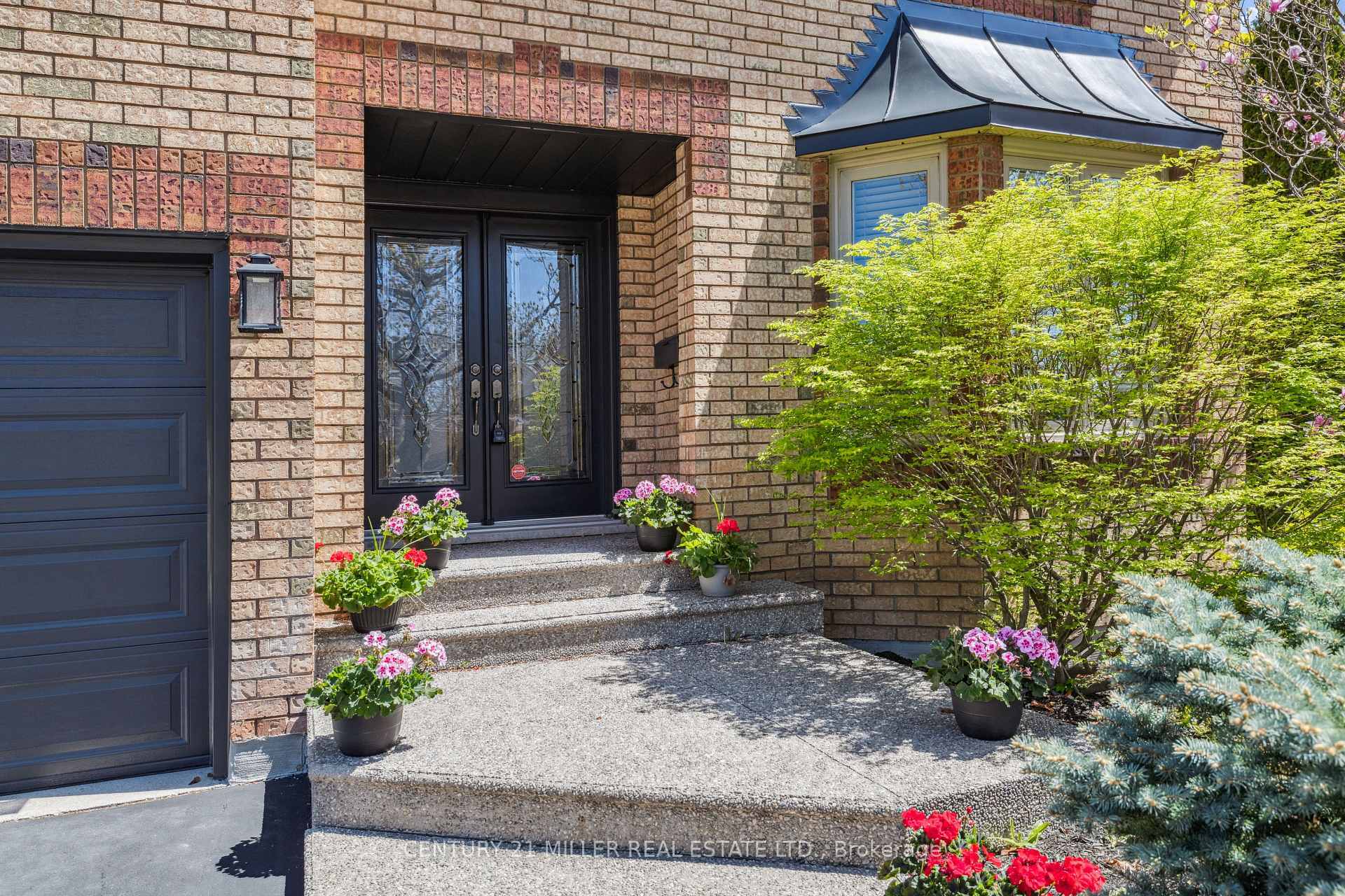 Property Photo:  1372 Wheelwright Road  ON L6M 2Z2 