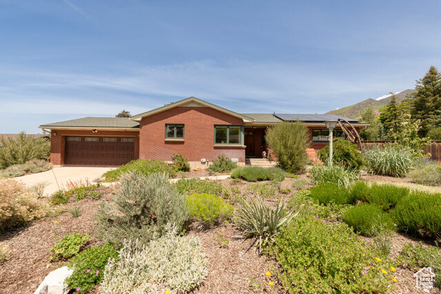 Property Photo: 3555 E Hermes Dr S UT 84124