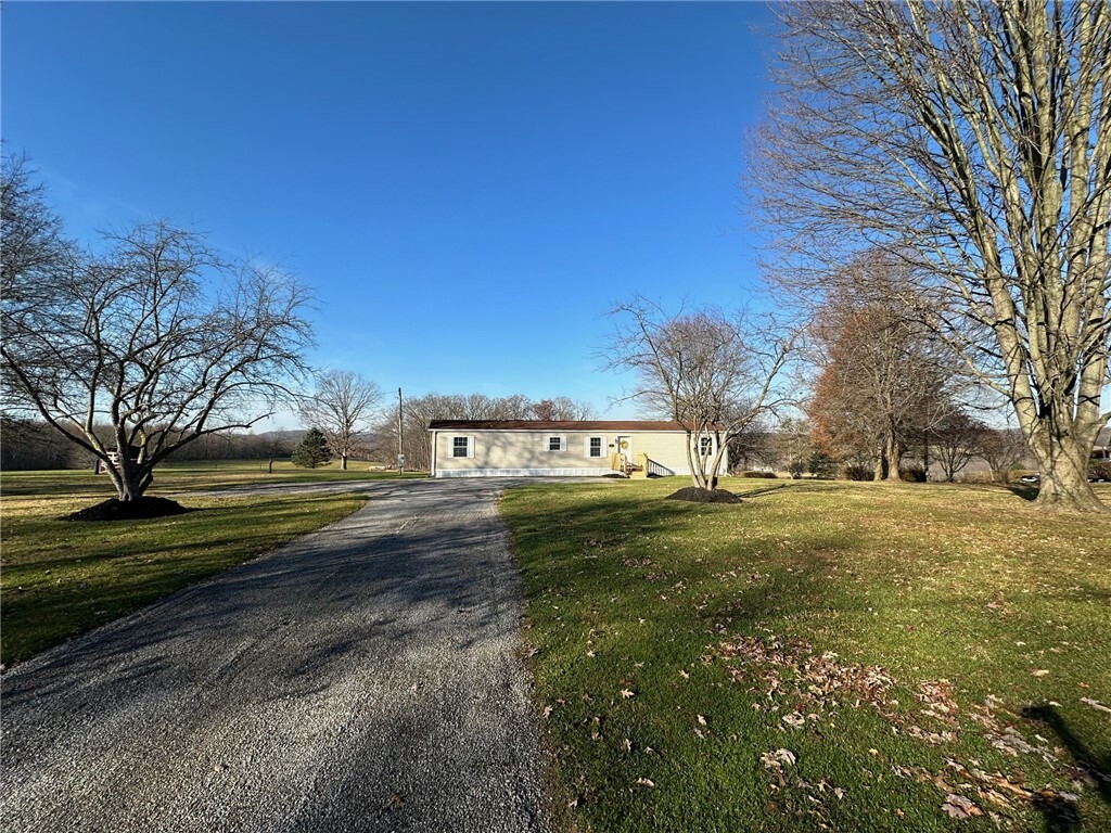 Property Photo: 707 Callery Rd PA 16033