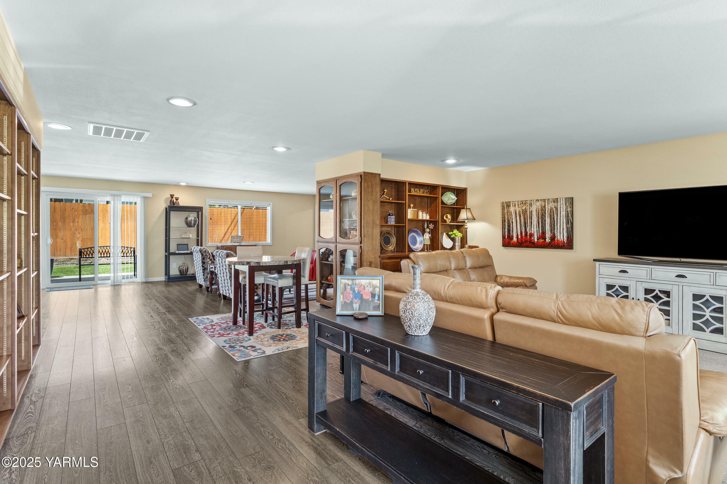 Property Photo: 5910 W Lincoln Ave 36 WA 98908