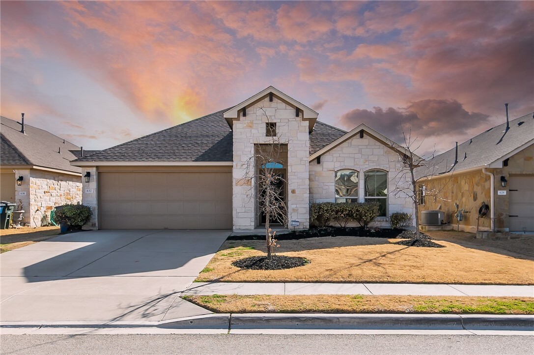 Property Photo: 632 Joppa Road SW TX 78641