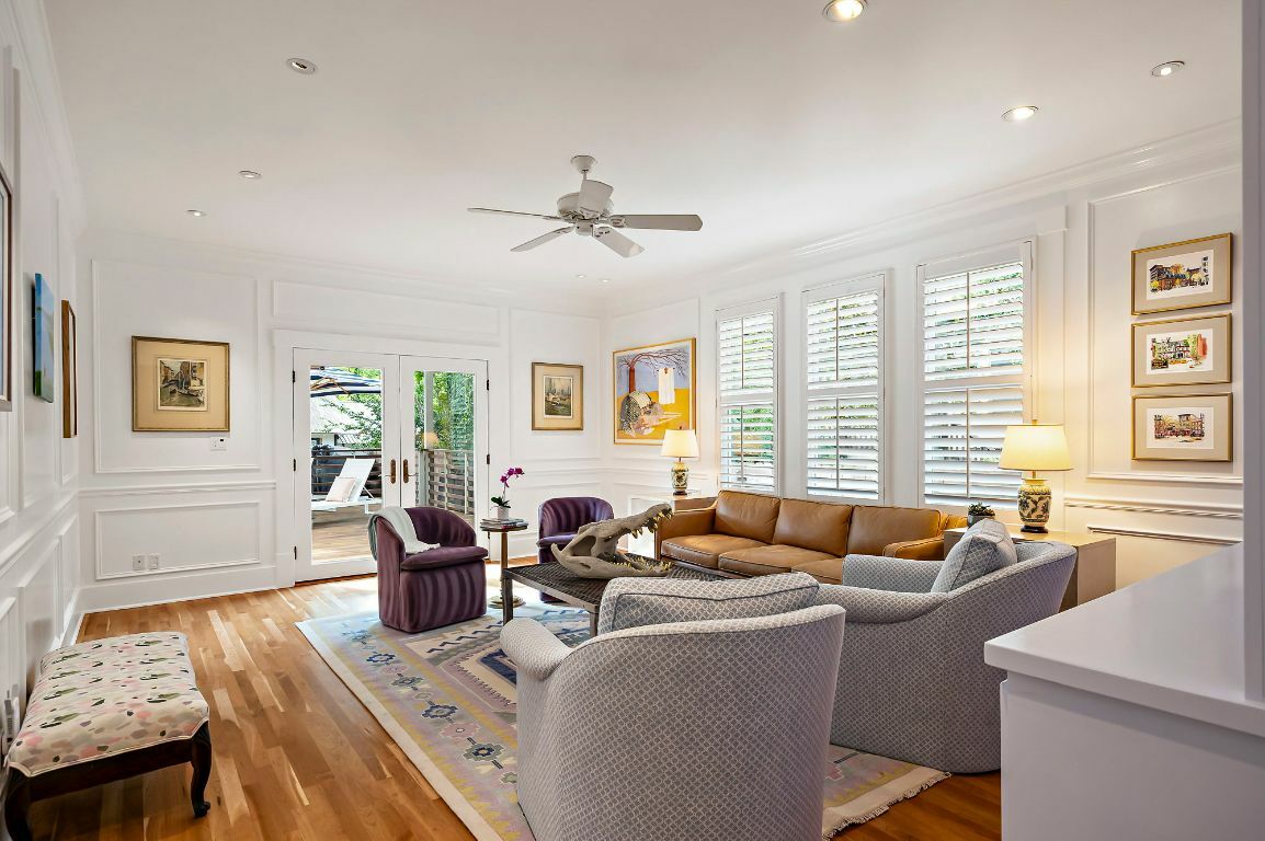 Property Photo:  800 W Lynn Street  TX 78703 