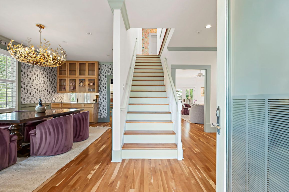 Property Photo: 800 W Lynn Street TX 78703