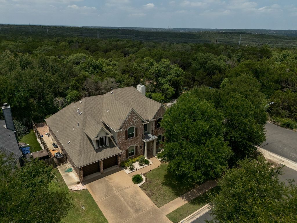 Property Photo:  8132 Amelia Cove  TX 78750 