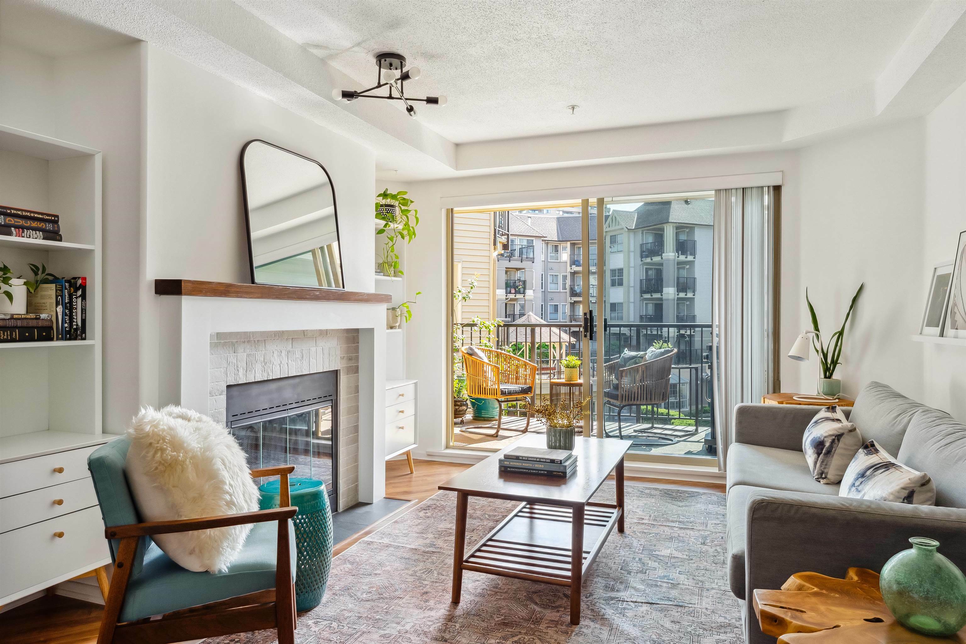 Property Photo: 215 Twelfth Street 410 BC V3M 4H4