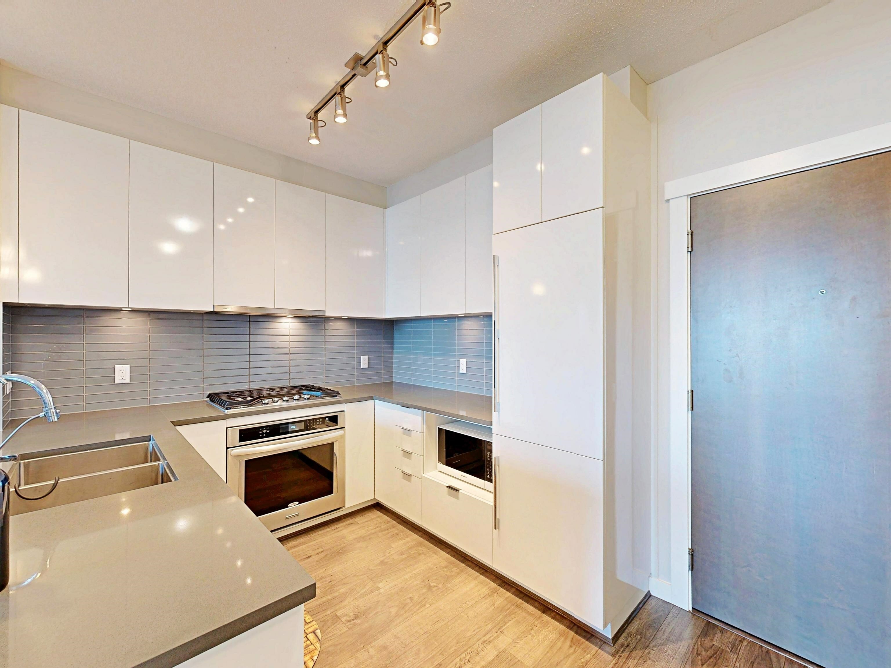 Property Photo:  9311 Alexandra Road 319  BC V6X 0L8 