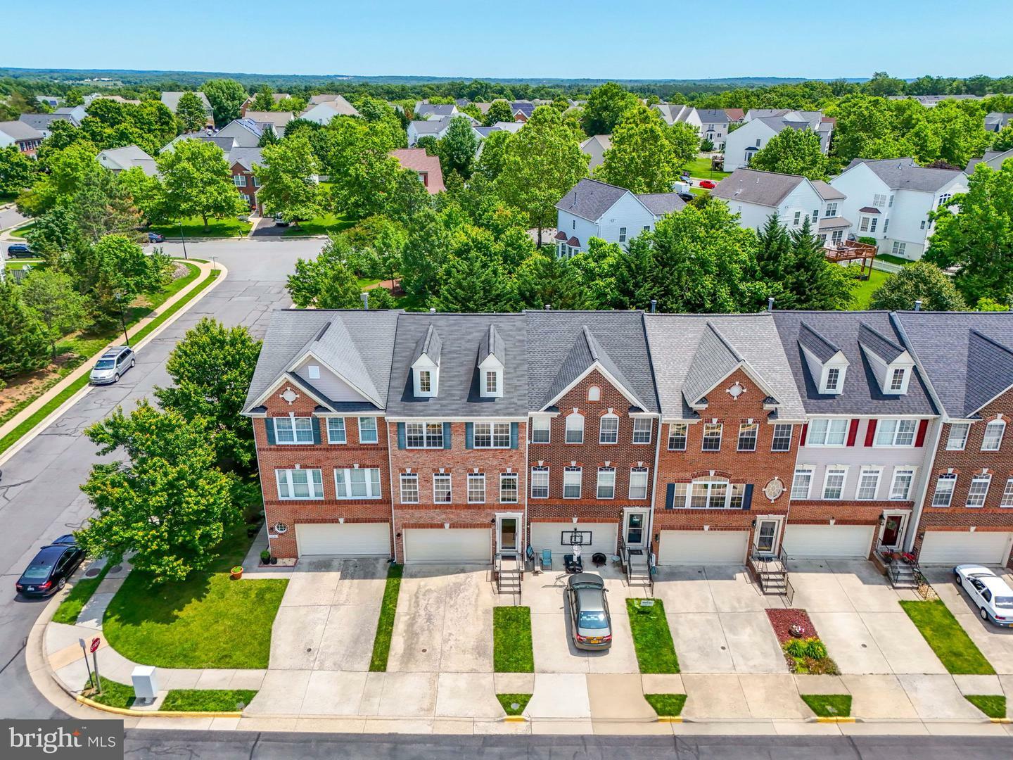 Property Photo: 1230 Cambria Terrace NE VA 20176